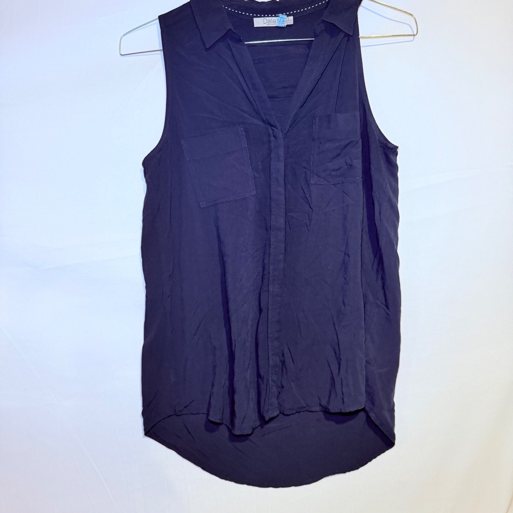 Dalia Navy Blue Sleeveless Button Down Blouse High Low Hem Medium